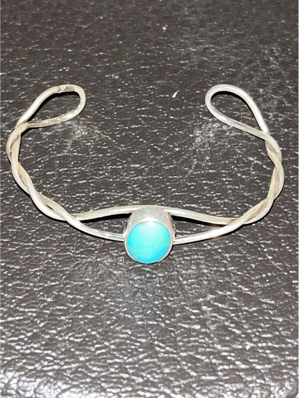 Native American Navajo handmade bracelet sterling silver turquoise cuff